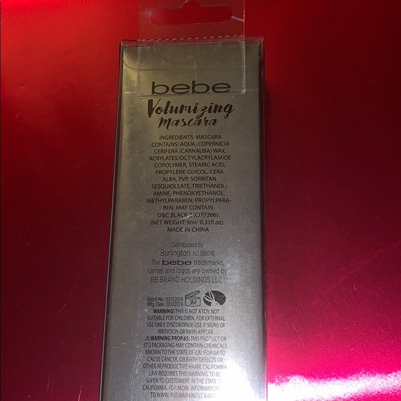 Mascara - Picture 2 of 2